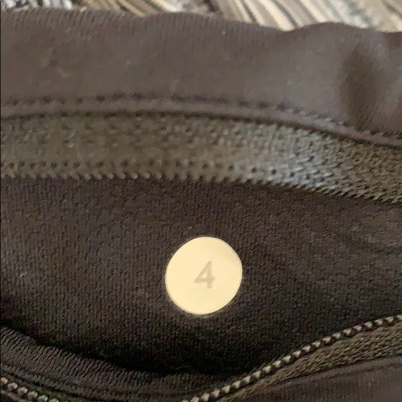 Lululemon cropped leggings - Picture 3 of 3